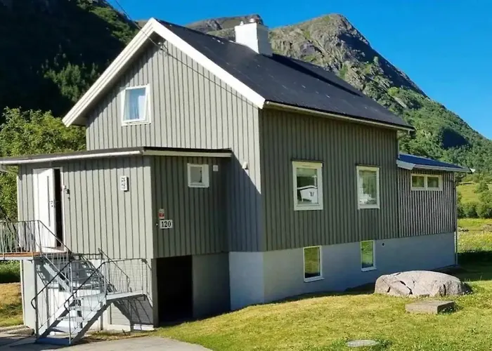 Koselig hus på Napp i Lofoten